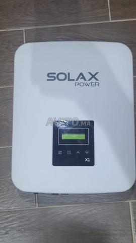 عاكس شمسي SolaX X1 أحادي الطور 220 فولت واي فاي