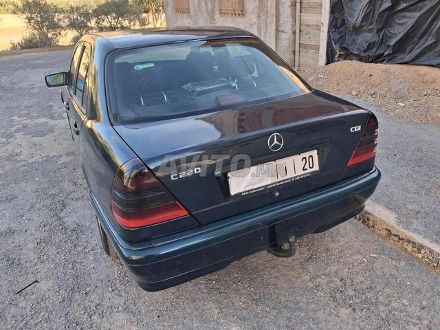 Mercedes-Benz C220 CDI Diesel 1999 à Nador - 2