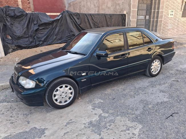 Mercedes-Benz C220 CDI Diesel1999 à Nador