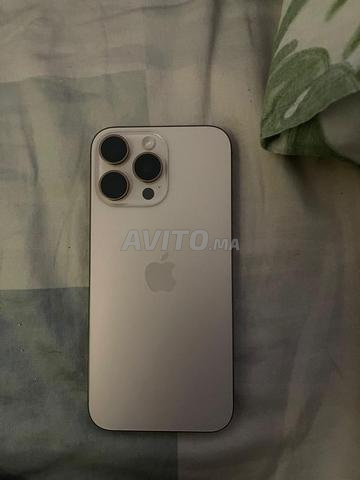 iphone 16 pro max تيتان رملي