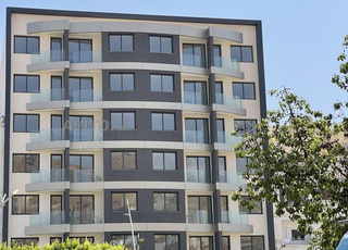 طابق 91 متر مربع للاستخدام المهني للإيجار