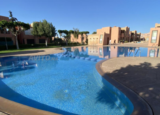 شقة مفروشة مع مسبح طريق اوريكا