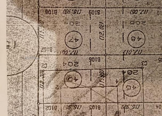 Terrain à vendre pour construction de quatre étages