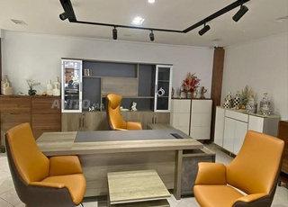 Bureau administratif de luxe importé avec un design raffiné et de haute qualité