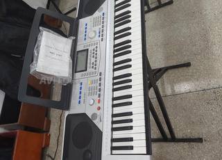 Piano de très bonne qualité