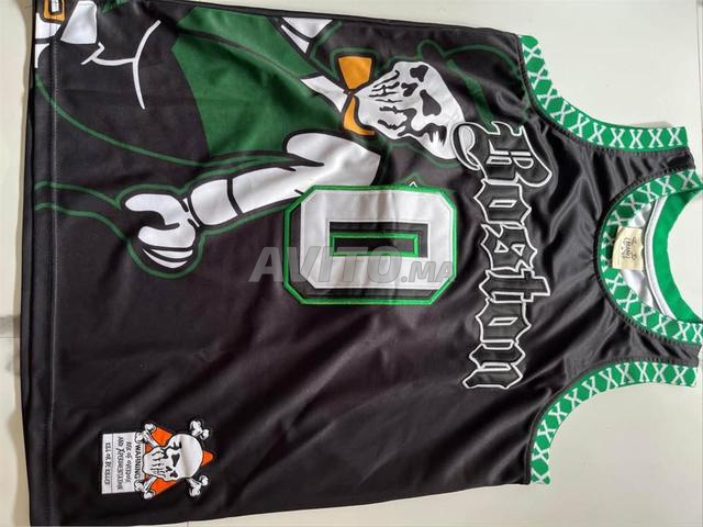 Tenue Boston a vendre