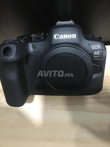 هجين EOS R6 Mark II هيكل الكاميرا فقط بحالة كالجديد