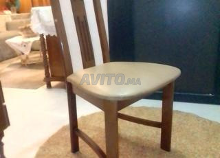 Prix d'une chaise en bois et cuir