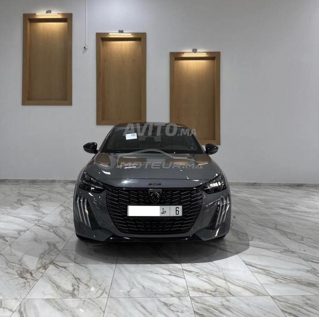 Peugeot 208 Diesel Manuelle 2024 à Fès