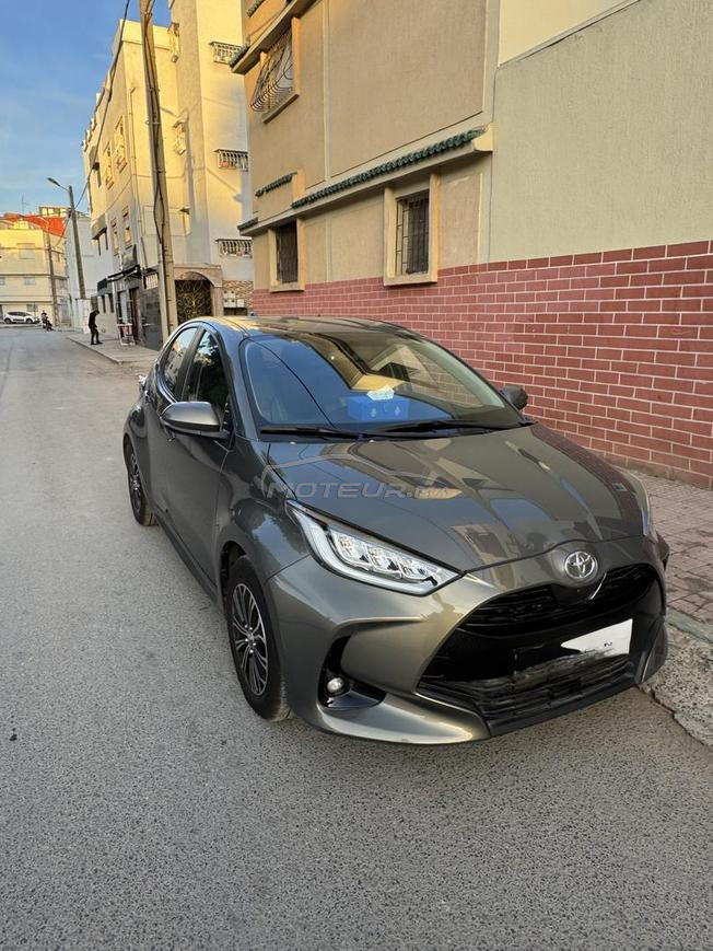 Toyota Yaris Essence Manuelle 2023 à Temara