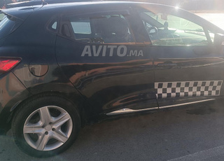 Renault Clio Diesel Manuelle 2013 à Sidi Slimane