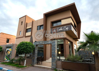 راك-جي يو-1282 - محل تجاري للبيع في تاركة