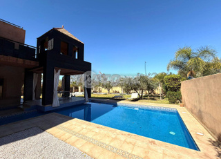 RAK-AN-1066 - Villa à vendre à Ennakhil (Palmeraie)