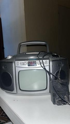 Radio avec tout, cassette, CD, télévision extérieure en parfait état - 2