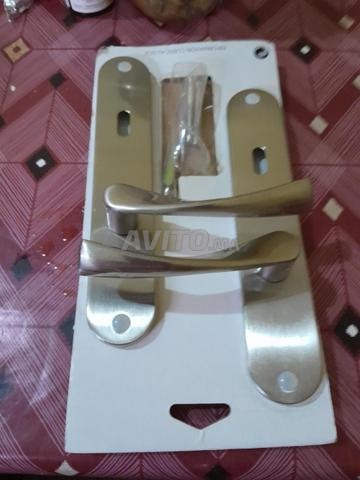 بواني ديال الباب Door Handle/Poignée de porte