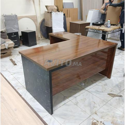 مكتب أنيق بتصميم فاخر وراقي Bureau élégant