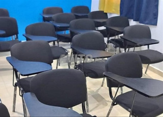 Mobilier ISO Tables Chaises