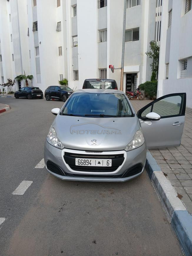 Peugeot 208 excellent 