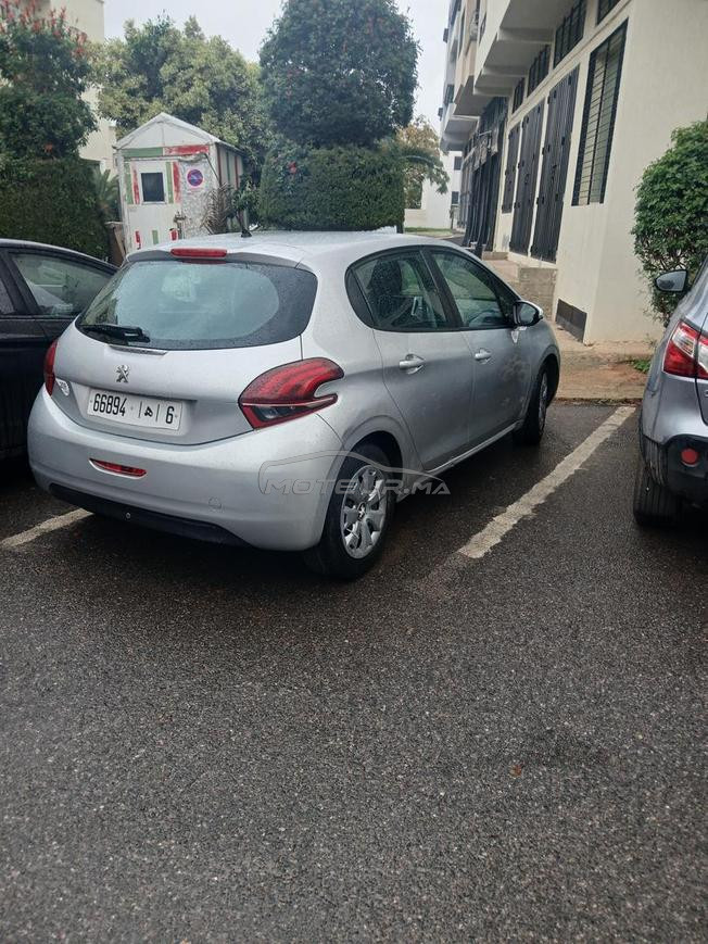 Peugeot 208 excellent 