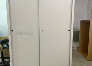 Armoire métallique pour primaire