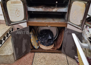 Four à gaz pour cuire le pain et les gâteaux