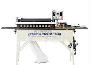 آلة لصق الحواف الصغيرة