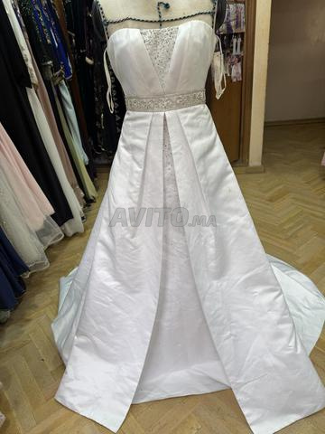 فستان زفاف للبيع مقاس 34