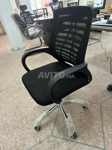 كراسي مريحة وعصرية للمنازل والمكاتب