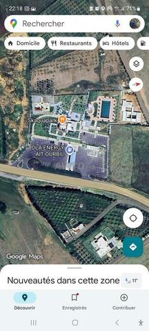 Terrain titré avec villa, piscine et cour d'une superficie de 7000 mètres carrés