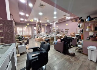 محل تجاري صالون تجميل للبيع