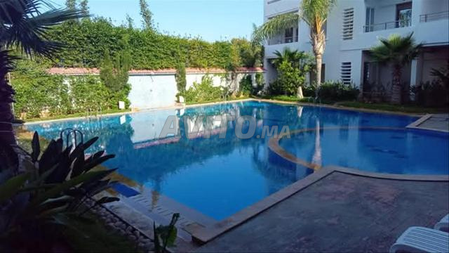 Appartement à vendre dans une résidence fermée avec piscine près de la plage de Skhirat