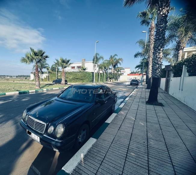Mercedes-Benz E250