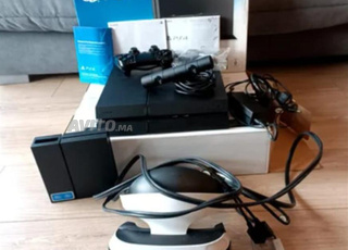 بلاي ستيشن 4 سليم وvr4 مع الملحقات