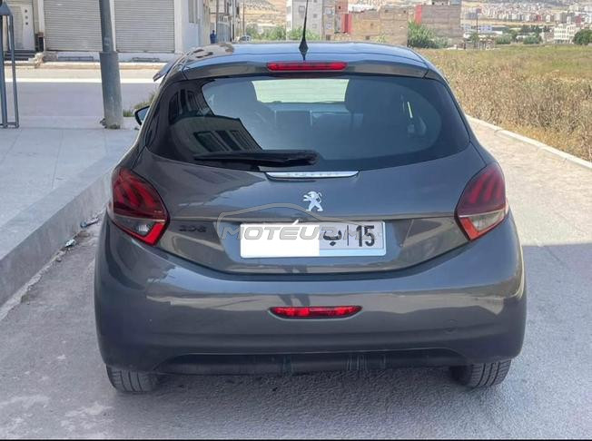 Peugeot 208 Diesel Manuelle 2016 à Fès