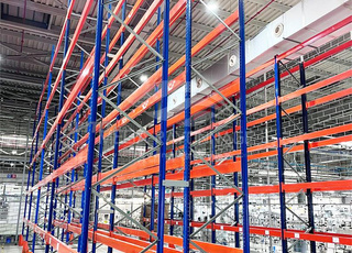 Rack à palettes – Installation clé en main