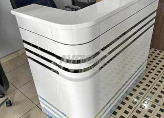 Comptoir d’accueil moderne