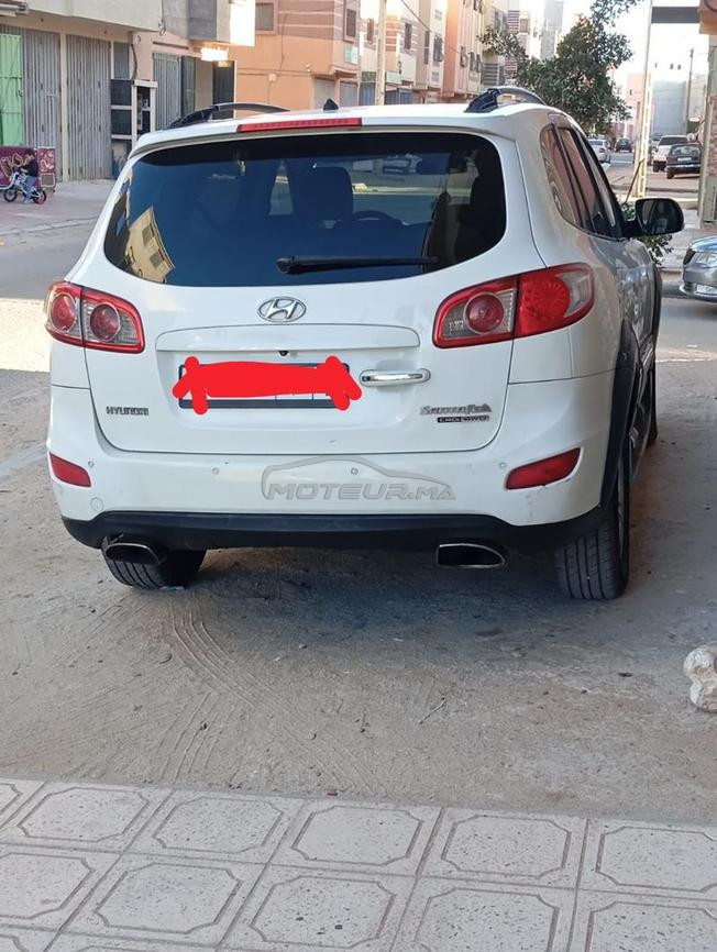 سيارة في حلة جيدة