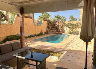 Villa avec piscine location longue durée