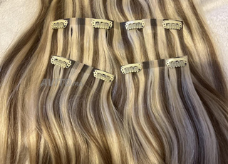 وصلات شعر طبيعية بمشابك