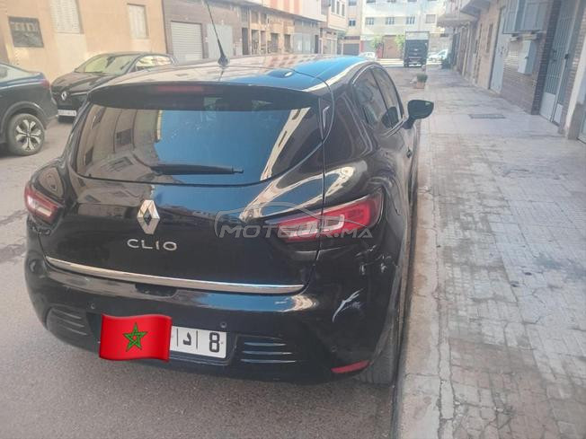 Clio 4 model 2019 boit automatique km 160k
