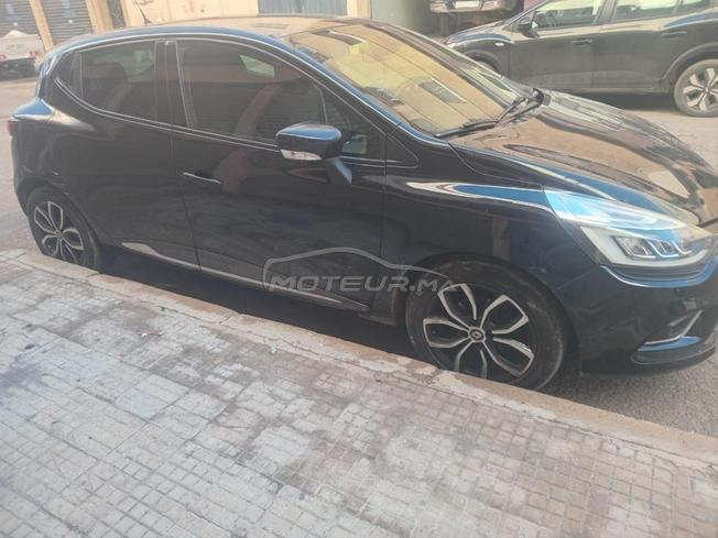 Clio 4 model 2019 boit automatique km 160k