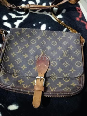 حقيبة لويس فيتون عتيقة