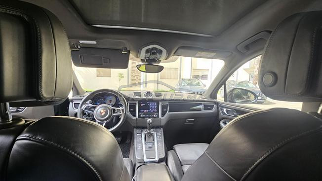 Porsche Macan Diesel Full option