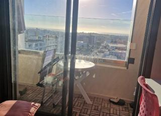 شقة جميلة مطلة على البحر وإطلالة مفتوحة