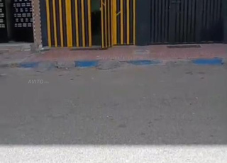 Magasin excellent adapté à tout projet, venez avant qu'il ne soit vendu