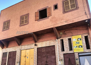 Maison commerciale à vendre