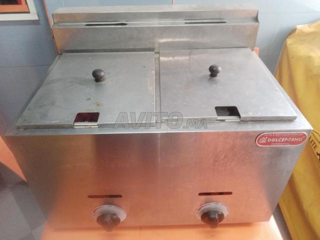 Frigo réfrigérateur présentoir Friteuse Kaz