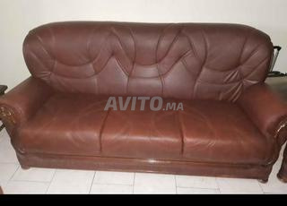 3 كراسي جلد طبيعي