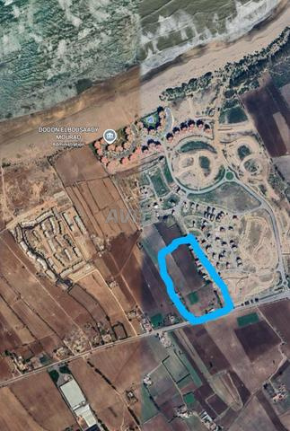 Vend terrain titré pour projet villa ou hôtel