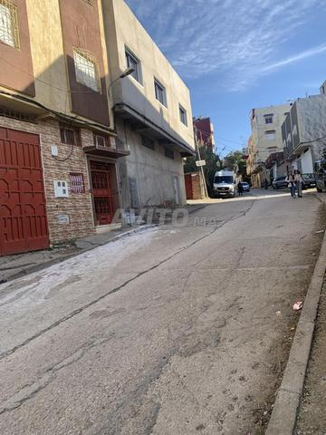 دار للبيع في الزياتن